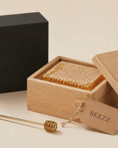 BEEZZ Raw Honeycomb Gift Box